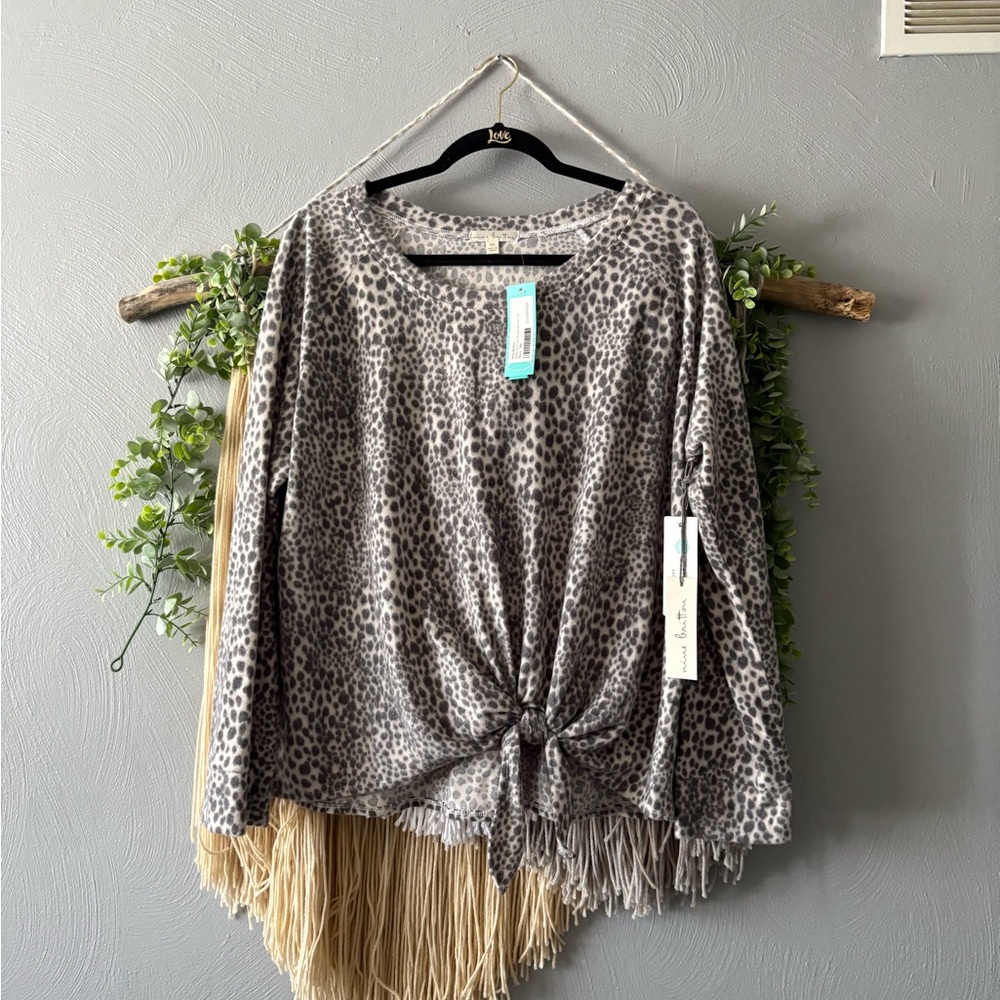 ⭐️4 for $40 ⭐️ Nine Britton Black and White Animal Print Sweater with Tie Front